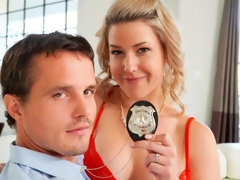 Lécher le cul, Gros seins, Blonde, Sucer une bite, Branlette thaïlandaise, Embrassement, Mère que j'aimerais baiser, Nénés