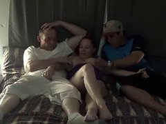 Leie, Arsch, Schlafzimmer, Blasen, Hd, Selbstgemacht, Mutti, Flotter dreier