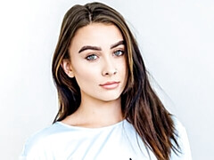 Grosser arsch, Grosser schwanz, Braunhaarige, Hundestellung, Natürlichen titten, Pov, Jungendliche (18+), Titten