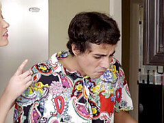 Blondine, Blasen, Braunhaarige, Aufs gesicht abspritzen, Lecken, Höschen, Muschi, Titten