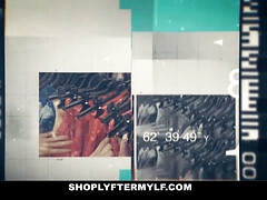 Blond, Gevangen, Groep, Hd, Moeder die ik wil neuken, Taboe, Tiener, Tieten likken