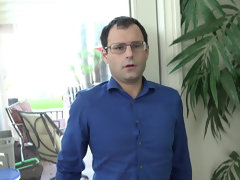 Schwarz, Blasen, Gehörnter ehemann, Kehlenfick, Schwanz, Schwarz, Aufs gesicht abspritzen, Ehefrau