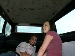 Любители, Большая жопа, Минет, Брюнетки, Автобус, Семяизвержение, Сперма на лице, Натуральные сиськи