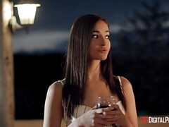 Минет, Брюнетки, Семяизвержение, Сперма на лице, Пальцем, Гостиница, Натуральные сиськи, Сиськи