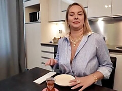 Plantureuse, Rondelette, Fait maison, Mère que j'aimerais baiser, Maman, Seins naturels, Pov, Belle mère