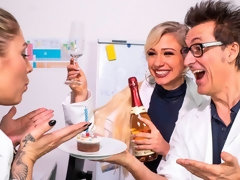 ブロンド, ディルド, 目瞪口呆, ヒール, オナニー, 淫乱熟女, 剃毛, 一人