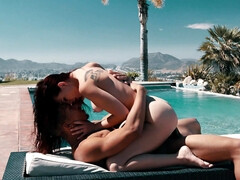 Brunette brune, Tir de sperme, Hard, Hd, Interracial, Seins naturels, De plein air, Chatte