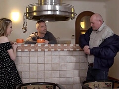 18 jaar, Pijpbeurt, Gevangen, Daddy, Klein, Kut duiken, Geschoren, Tiener