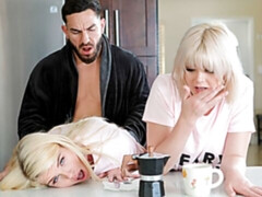 デカ尻, ブロンド, 女 人男 人, 毛深い, ハードコア, ティーン, 三人, オッパイの