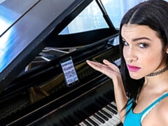 Verga grande, Tetas grandes, Mamada, Morena, Tetas naturales, Afeitado, Flaco, Adolescente