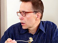 Bruinharig, Oudere vrouw, Hd, Likken, Moeder, Doordringend, Stiefmoeder, Tieten likken