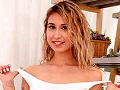 Seaside teeny hookup for anal