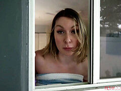 Grosse bite, Gros seins, Sucer une bite, Gorge profonde, Branlette thaïlandaise, Masturbation, Pov, Rasée