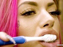 Grosser arsch, Grosser schwanz, Grosse titten, Blasen, Hundestellung, Milf, Titten