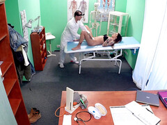 Betrug, Handjob, Lecken, Krankenschwester, Höschen, Muschi, Uniform, Nass