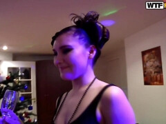 Lieveling, Gek, Vies, Hakken, Zoenen, Lesbisch, Verlegen, Mager