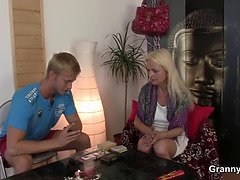 美人, ブロンド, フェラチオ, イマラチオ, 熟年, 淫乱熟女, 母, 義母