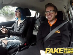 Leie, Arsch, Grosse titten, Auto, Brille, Hardcore, Hd, Realität