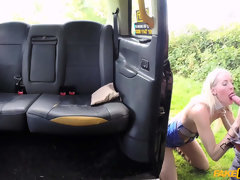 Blondine, Fingern, Lecken, Muschi, Rasiert, Dusche, Dürr, Jungendliche (18+)