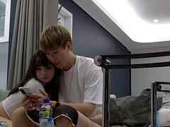 Aziatisch, Grote mammen, Masseren, Klein, Geschoren, Tatoeage, Tiener, Tieten likken