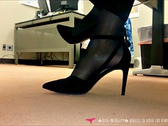 Leie, Europäisch, Fetisch, Fußfetisch, Absätze, Milf, Nylon, Sekretärin