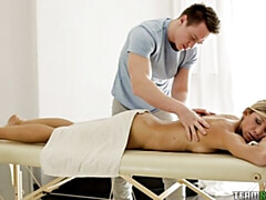 Большая жопа, Большой член, Большие сиськи, Блондинки, Минет, Собачьи, Короткая стрижка