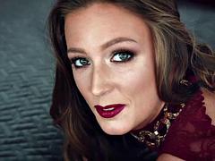 Анальный секс, Большой член, Большие сиськи, Минет, Брюнетки, Семяизвержение, Секс без цензуры, Милф