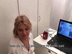 Mooi, Blond, Rondborstig, Oudere vrouw, Rijpe lesbienne, Moeder, Kut duiken, Stiefmoeder