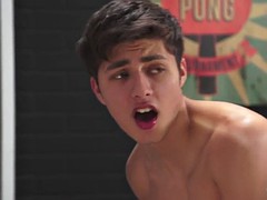 Corridas faciales, Gay, Latina, Nalgadas