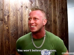 Enthousiasteling, Kont, Lieveling, Groepseks ejactulatie, Gek, Groepseks, Naakt, Tieten likken