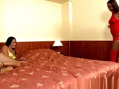 Culo grande, Morena, Tetona, Clásico, Polla, Ébano, Interracial, Lesbiana