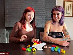 Hd, Lesbiana, Juguetes