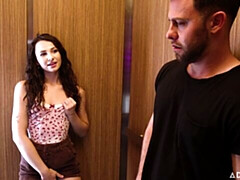 18 jahre, Arsch, Grosser schwanz, Braunhaarige, Hundestellung, Dürr, Jungendliche (18+), Titten