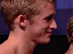 フェラチオ, 捕まる, ゲイ, グループ, ハードコア, 筋肉, オフィス, 三人