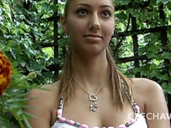 Rubia, Mamada, Estilo perrito, Tetas naturales, Al aire libre, Afeitado, Adolescente, Tetas