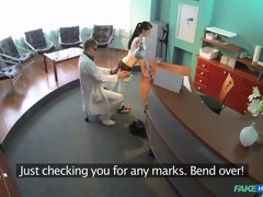 Amateur, Médecin, En levrette, Branlette thaïlandaise, Infirmière, Bureau, Chatte, Uniforme