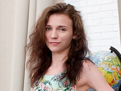 Chambre à dormir, Grosse bite, Sucer une bite, Brunette brune, En levrette, Lingerie, Culottes ou slips, Nénés