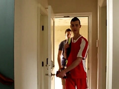 Grosse bite, Brunette brune, Tir de sperme, Gorge profonde, En levrette, Homosexuelle, Branler, Lécher le sphincter