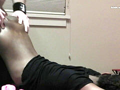 Ébano, Pequeña, Adolescente