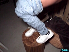 Rondborstig, Diep in de keel, Huisgemaakt, Geld, Realiteit, Russisch, Tatoeage, Tieten likken