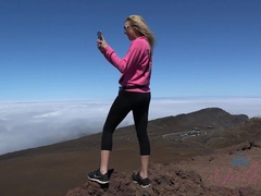 Amateur, Blonde, Petite amie, Masturbation, Pov, Chatte, Rasée, Fumer