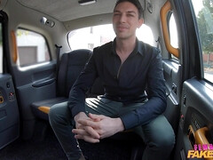 Éjaculation interne, Tchèque, En levrette, Bâillonner, Embrassement, De plein air, Piercing, Chatte