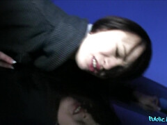 Amateur, Sucer une bite, Voiture, Européenne, Argent, De plein air, Pov, Timide