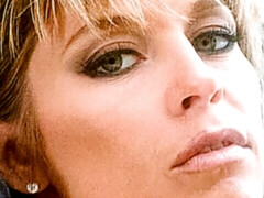 Cul, Blonde, Doigter, Branlette thaïlandaise, Mère que j'aimerais baiser, Rasée, Solo, Nénés