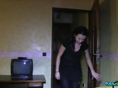 Leie, Auto, Spermaladung, Aufs gesicht abspritzen, Handjob, Hotel, Pov, Öffentlich