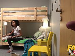 Noire, Noir ébène, Groupe, Hard, Orgasme, Petite femme, Suçant, Mouillée