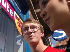 Man die toekijkt, Hondjeshouding, Vingeren, Likken, Geld, Gezichtspunt, Realiteit, Tiener