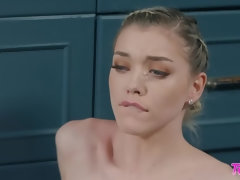 Cunnilingus, Culo, Tetas grandes, Rubia, Alemán, Tetas naturales, Al aire libre, Tatuaje