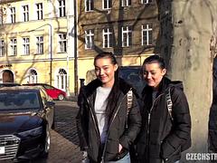 美女, フェラチオ, 茶髪の, イく瞬間, 面白, ハメ撮り, 三人, 双子