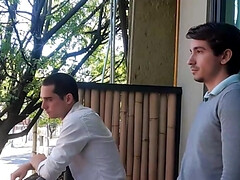 18 jahre, In den arsch, Grosser schwanz, Braunhaarige, Spermaladung, Schwul, Handjob, Ablutschen